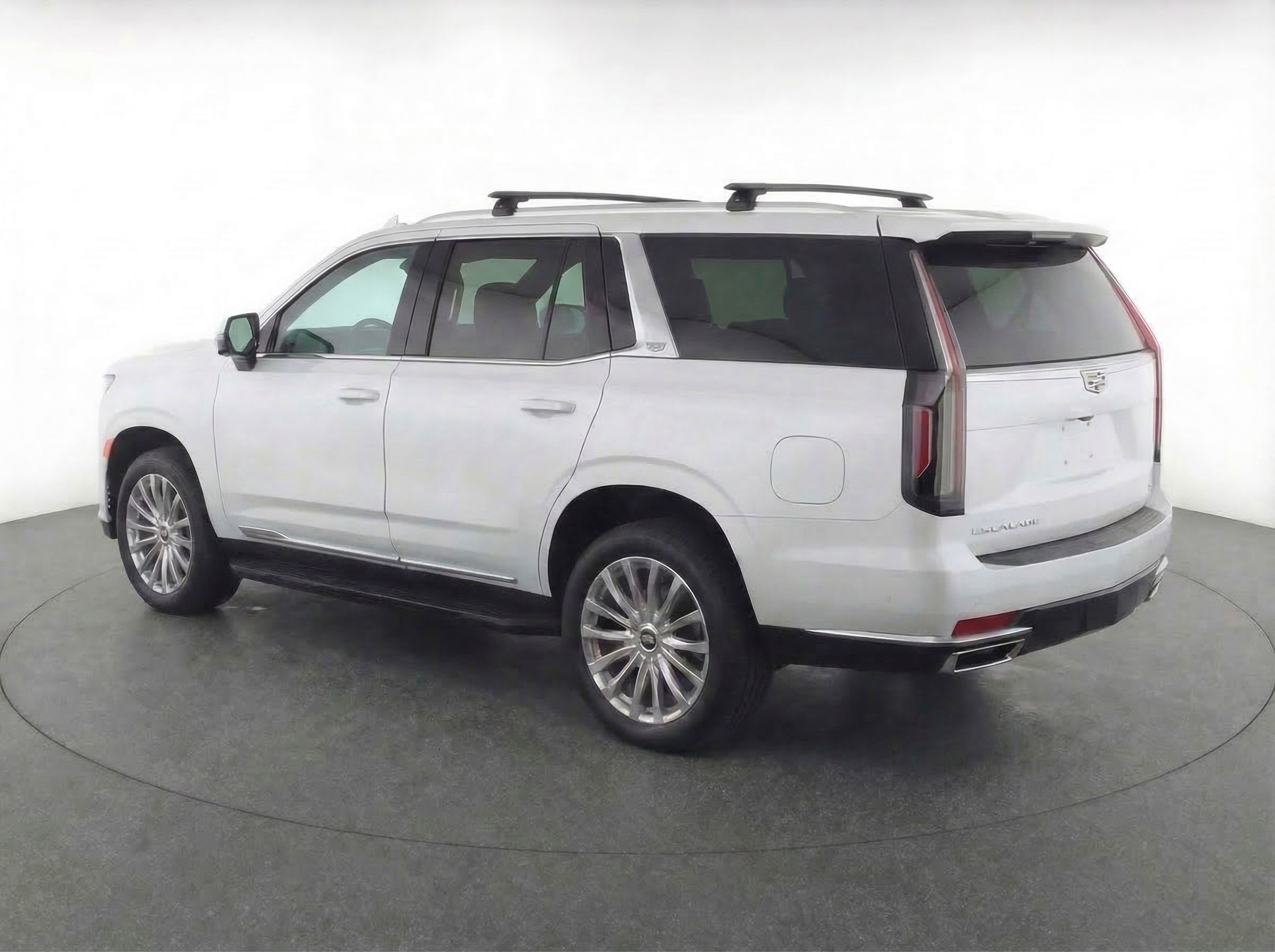 Used 2022 Cadillac Escalade Premium Luxury image 3
