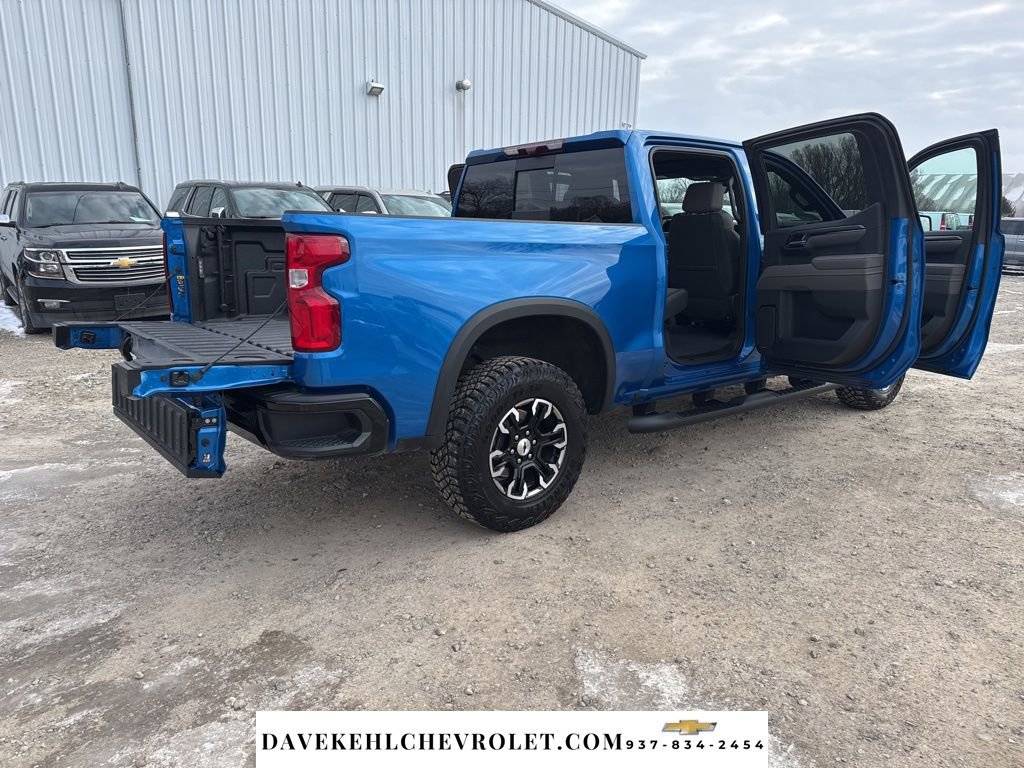 Used 2022 Chevrolet Silverado 1500 ZR2 w/ Technology Package image 34