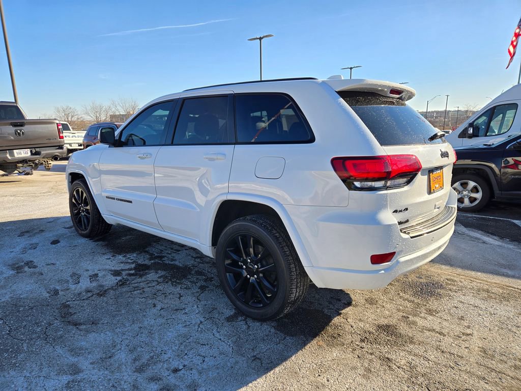 Used 2020 Jeep Grand Cherokee Altitude image 6