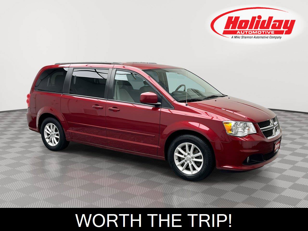 Used 2016 Dodge Grand Caravan SXT w/ UConnect Hands-Free Group FWD video 1
