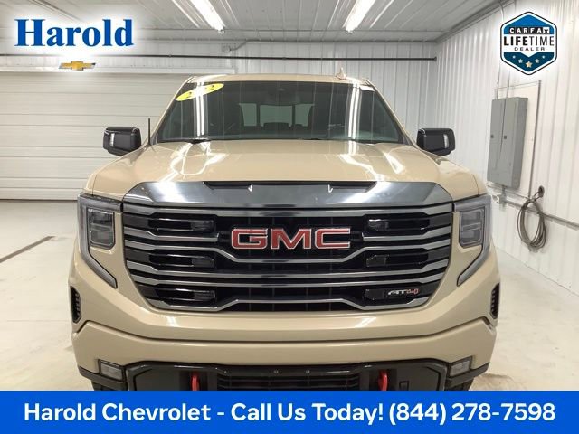 Used 2022 GMC Sierra 1500 AT4 w/ AT4 Preferred Package image 2