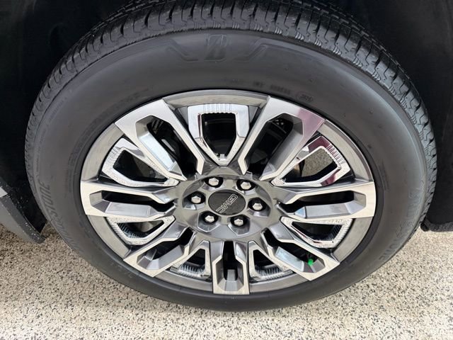 Used 2023 GMC Sierra 1500 Denali Ultimate image 10