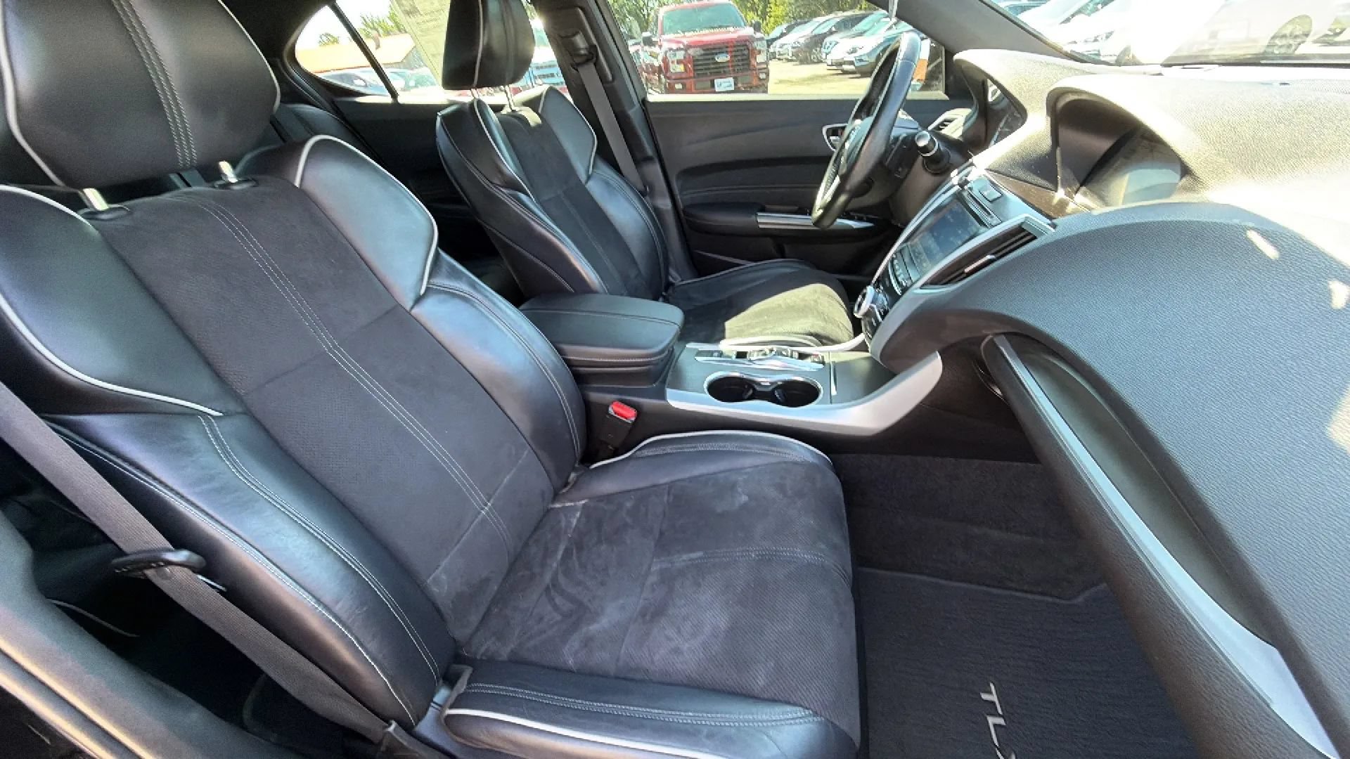 Used 2018 Acura TLX V6 w/ Technology & A-SPEC Pkg FWD image 72
