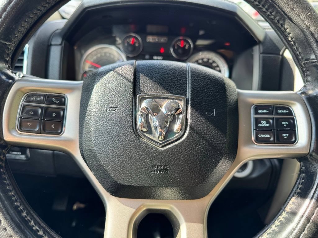Used 2018 RAM 1500 Laramie w/ Convenience Group AWD/4WD image 23