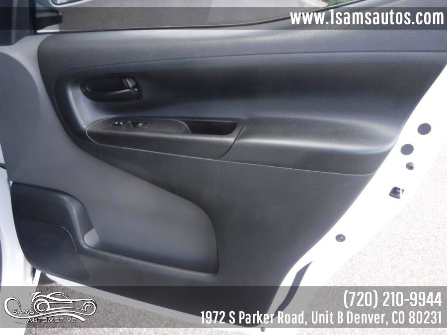 Used 2016 Nissan NV200 SV w/ Technology Package FWD image 40