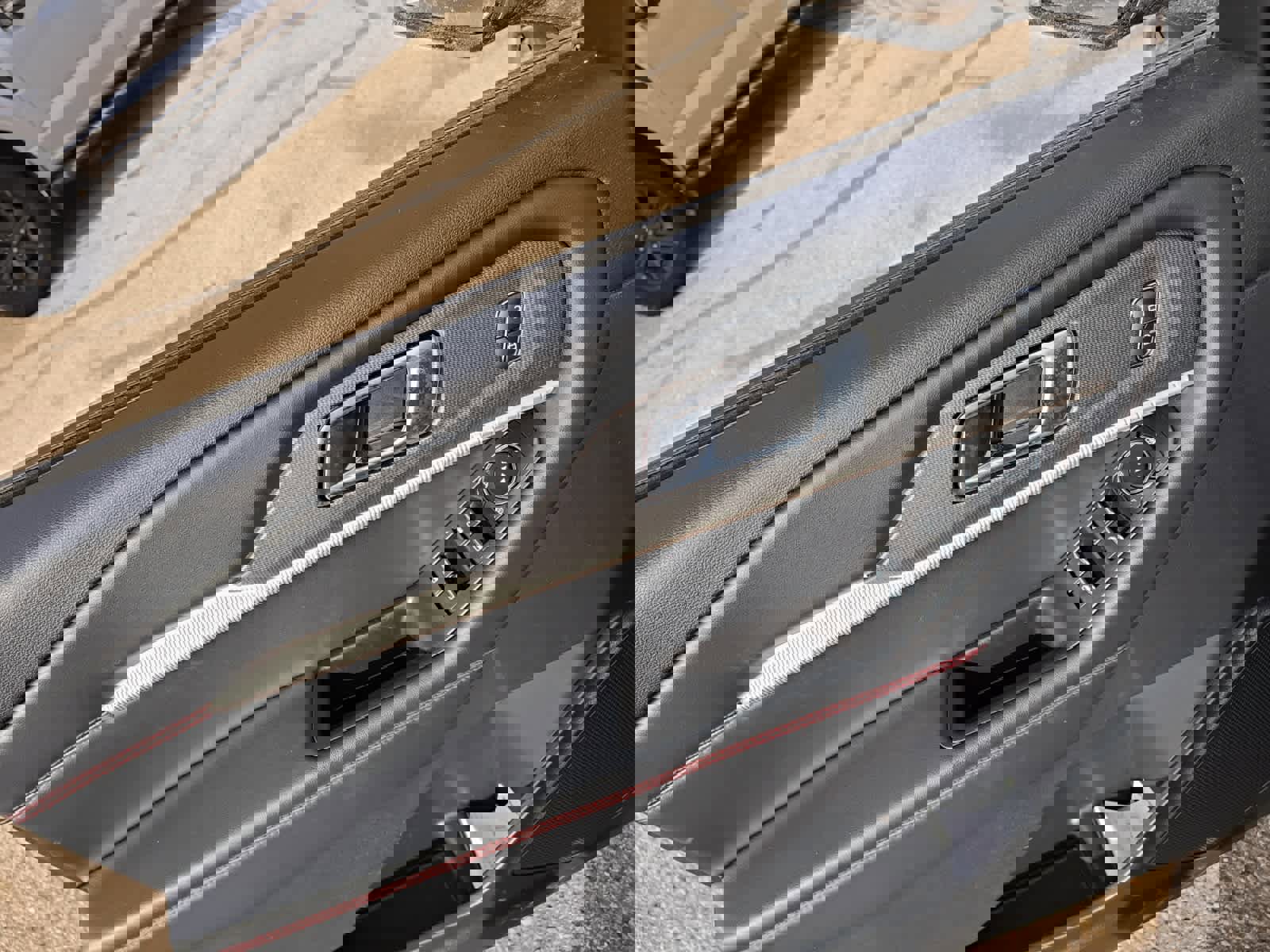 Certified 2025 Ford Explorer ST-Line image 10