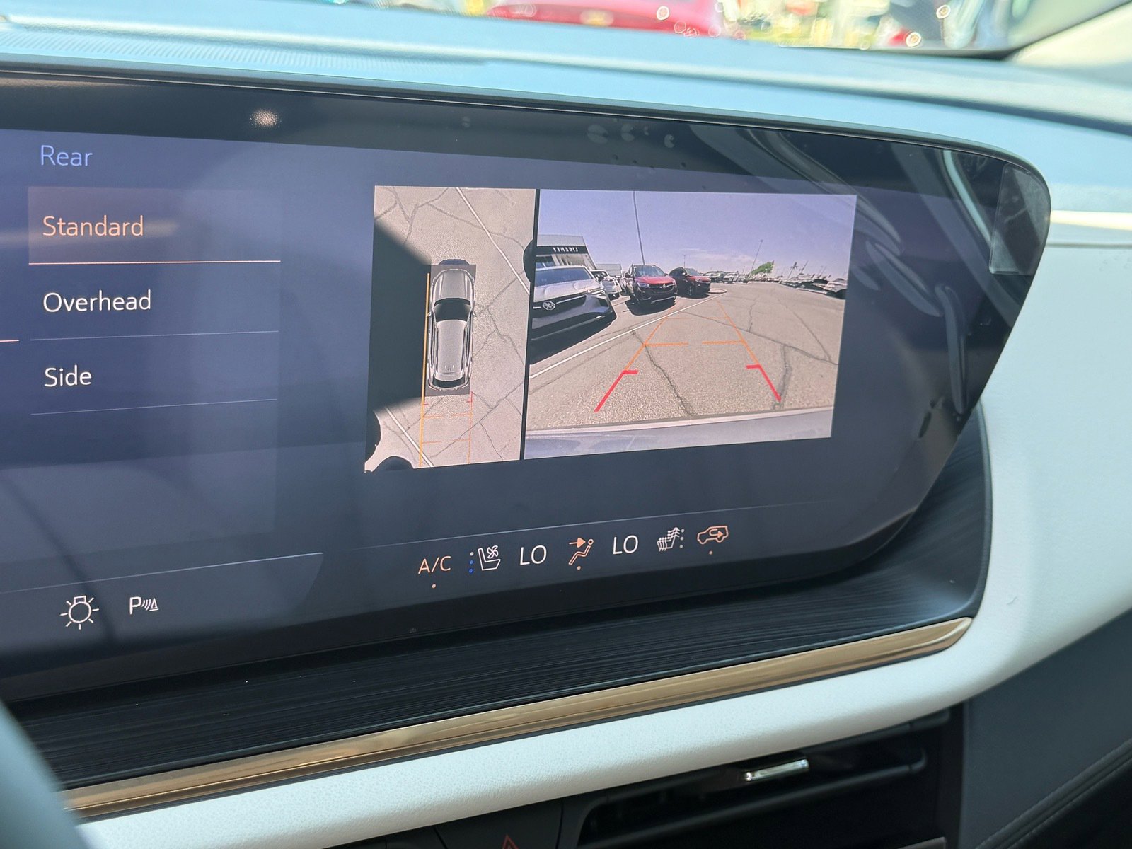 Used 2024 Buick Envision Avenir AWD/4WD image 19