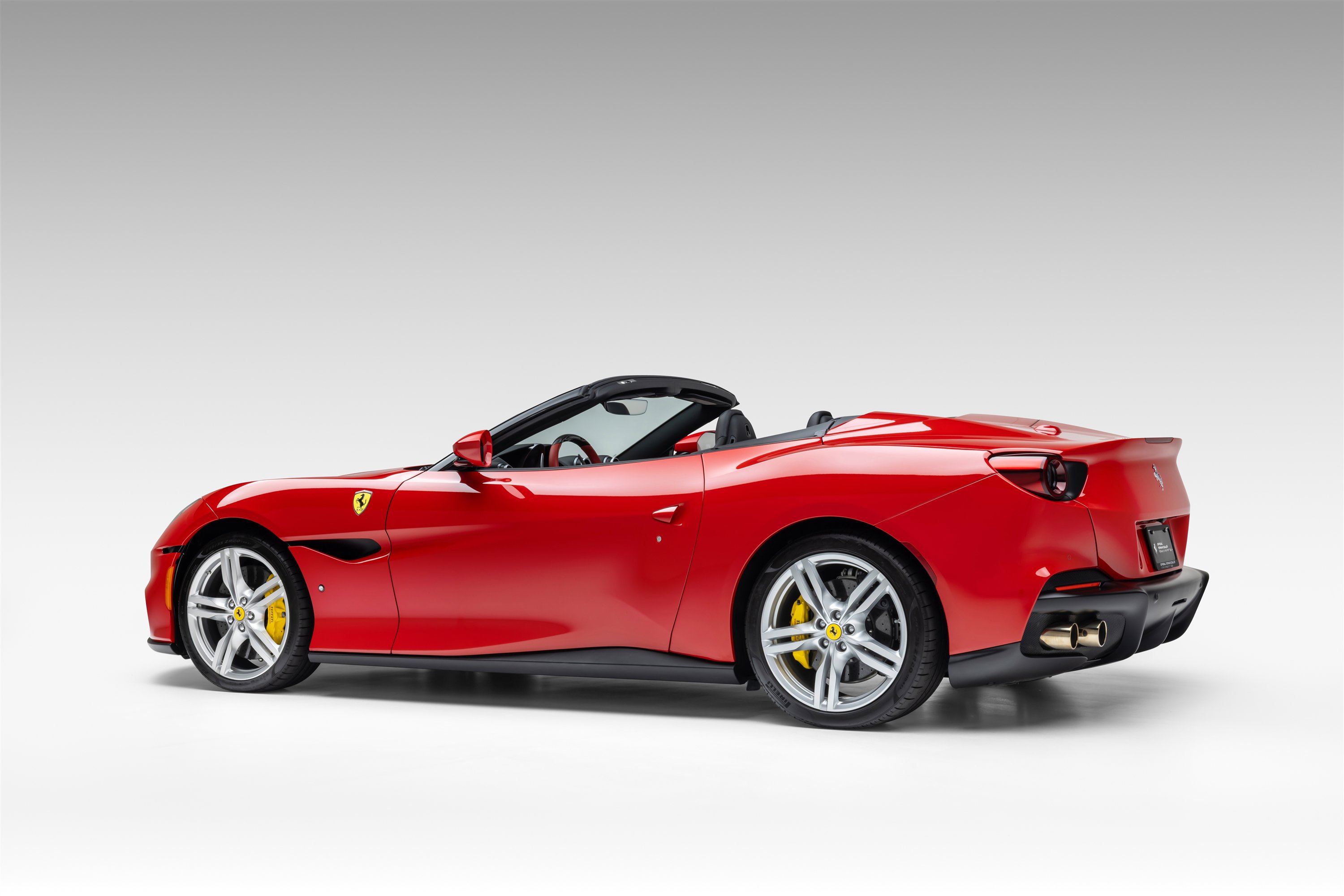 Certified 2022 Ferrari Portofino M RWD image 12