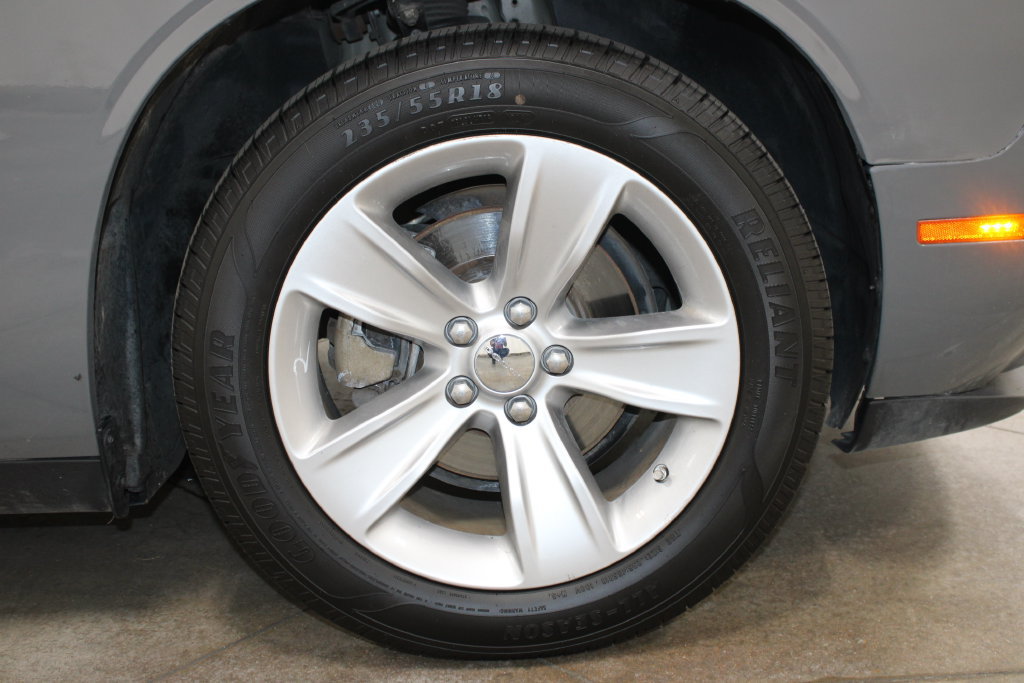 Used 2023 Dodge Challenger SXT RWD image 45