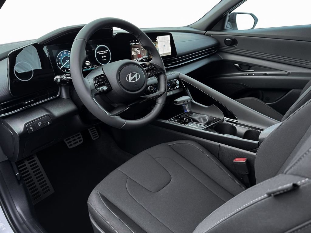 New 2025 Hyundai Elantra SEL image 21