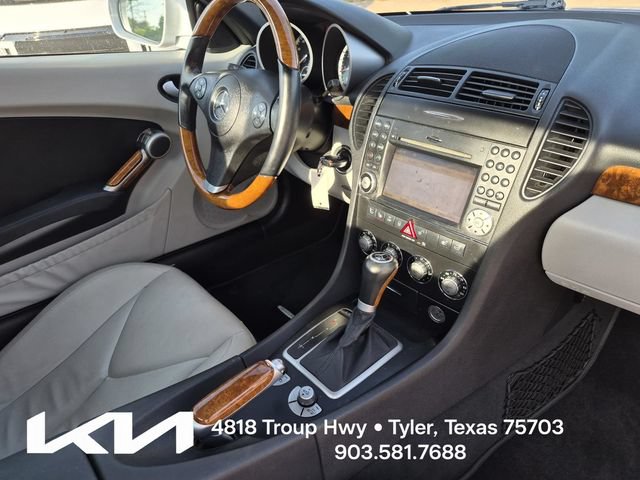 Used 2010 Mercedes-Benz SLK 300 image 13