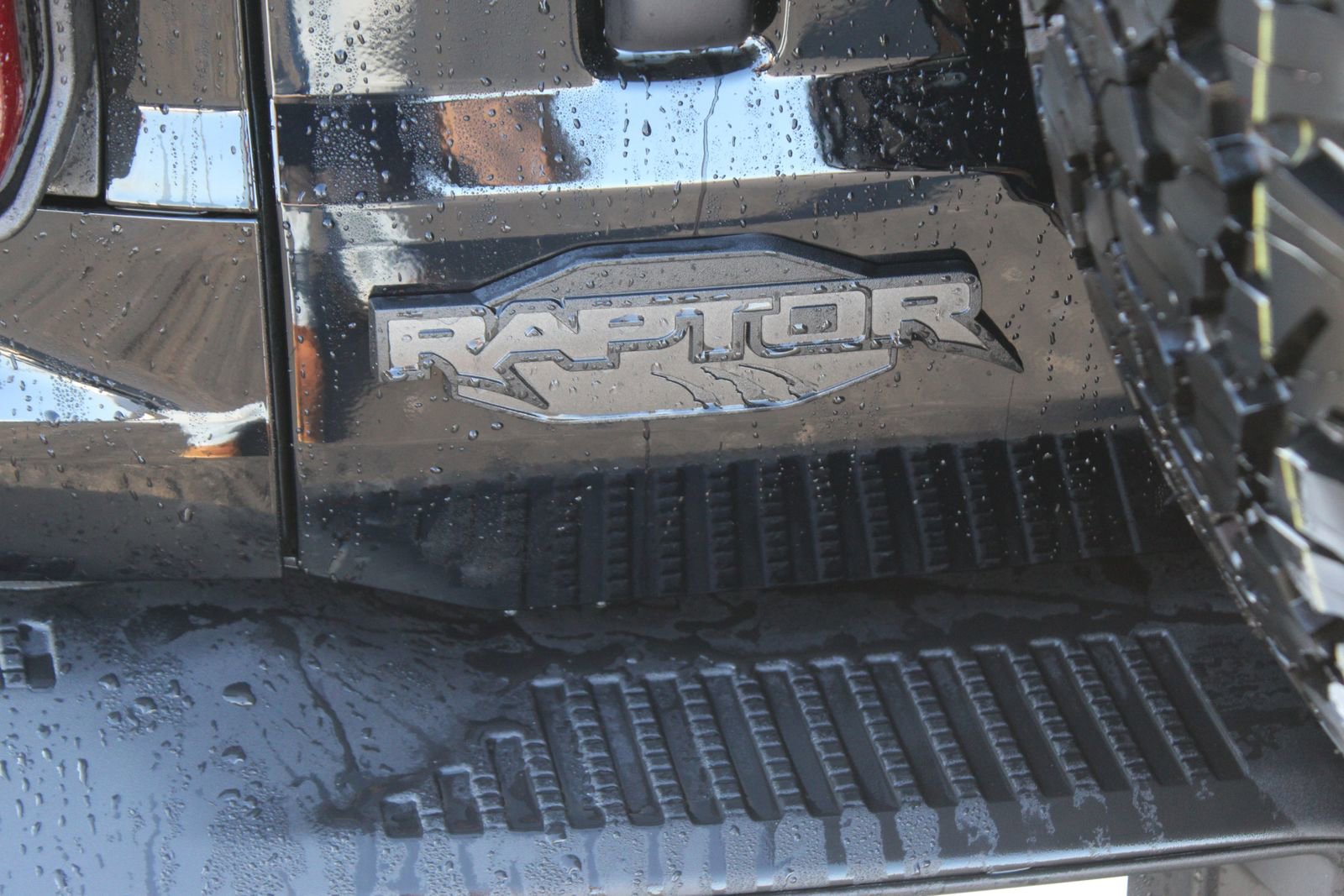 New 2025 Ford Bronco Raptor w/ Interior Carbon Fiber Pack image 6