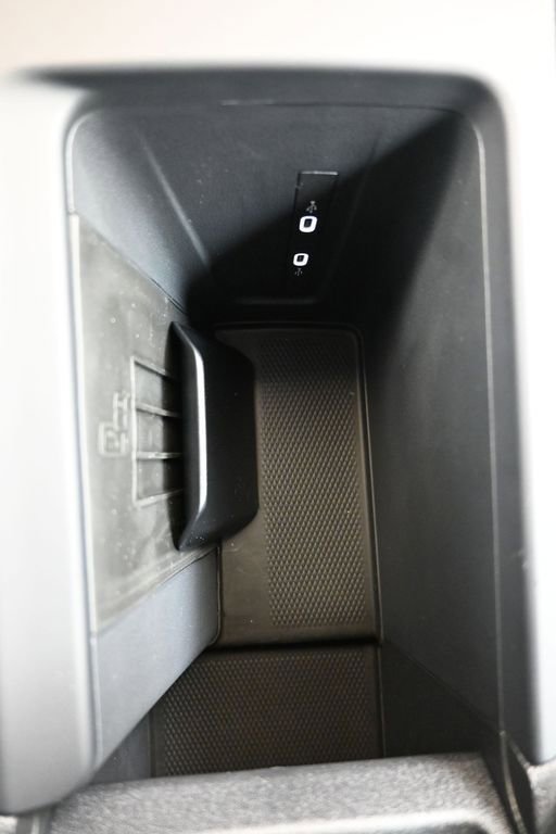 New 2026 Volkswagen Tiguan SE R-Line image 34