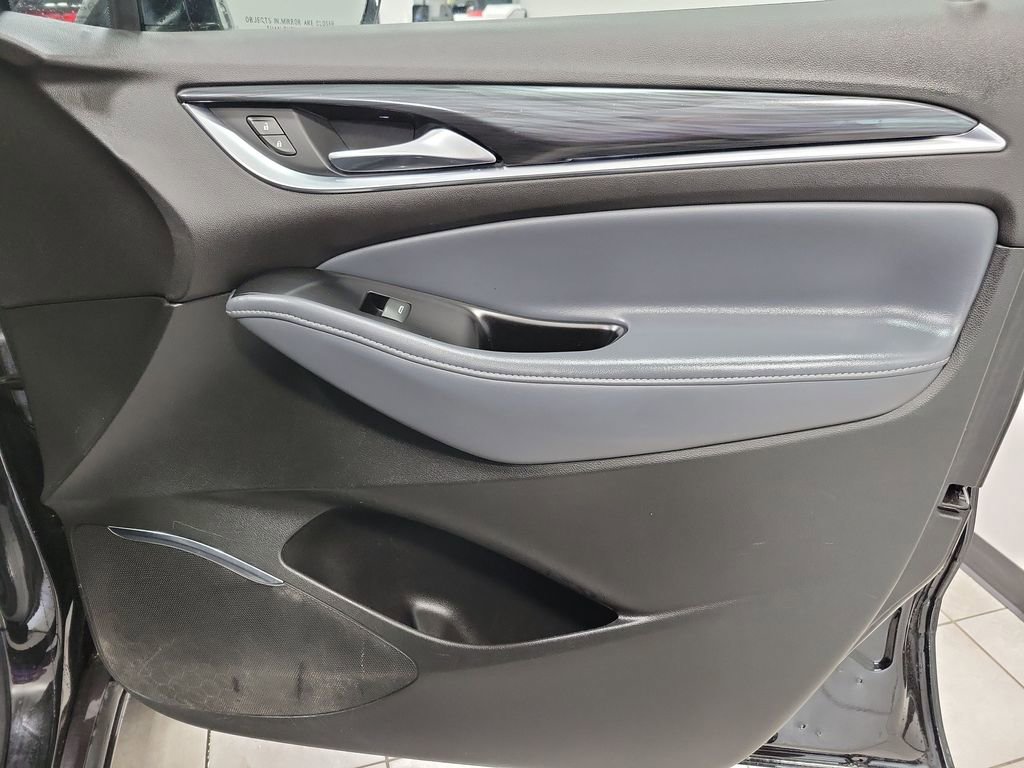 Used 2023 Buick Enclave Essence w/ Experience Buick Package AWD/4WD image 24