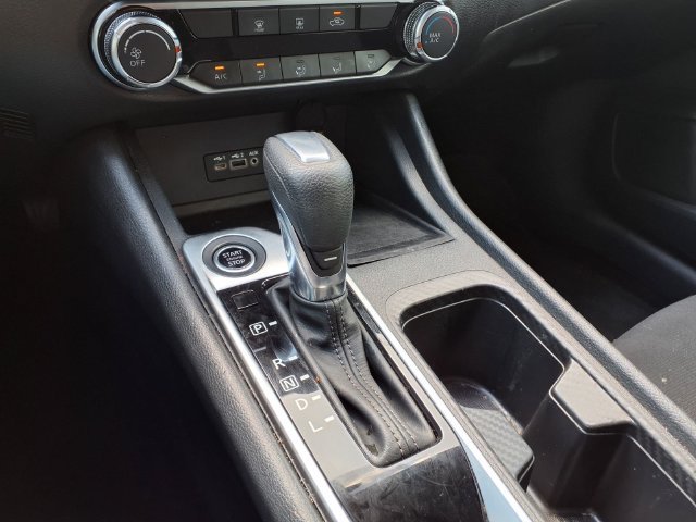 Used 2023 Nissan Sentra SV FWD image 25