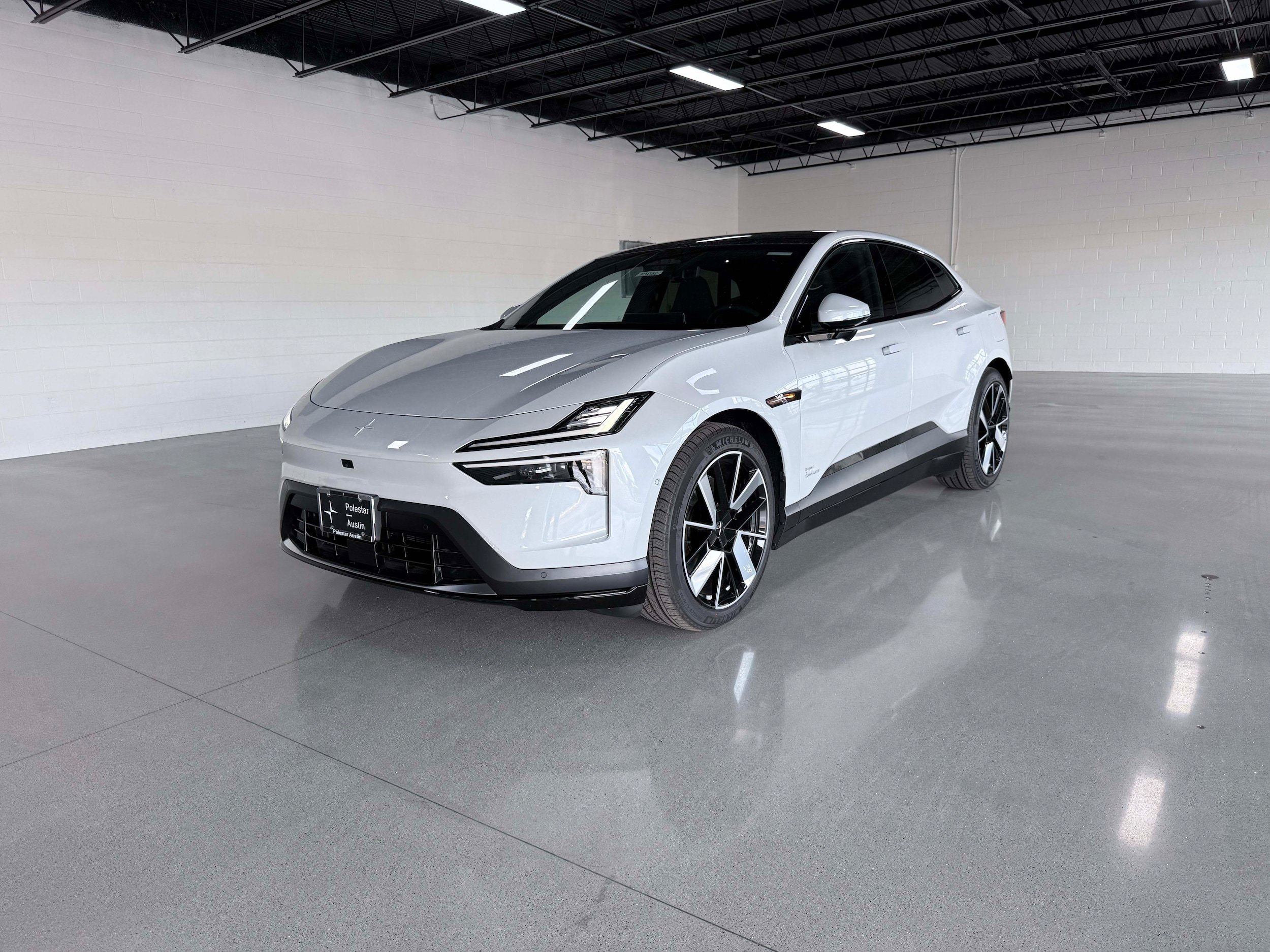 New 2026 Polestar Polestar 4 AWD/4WD image 2
