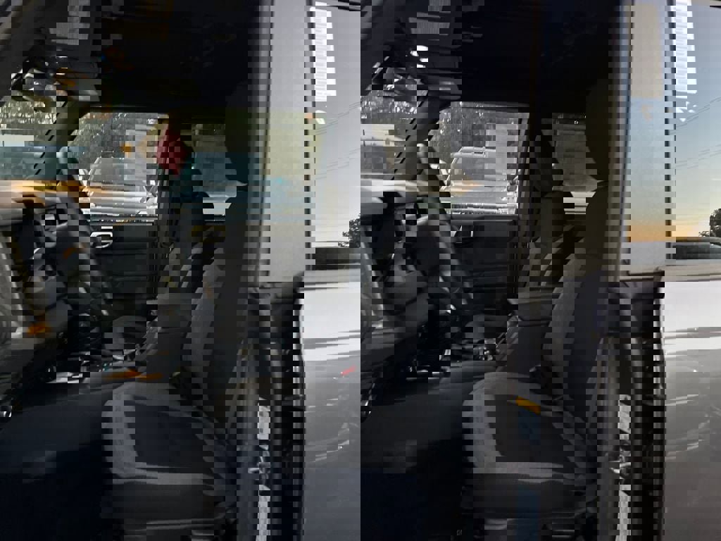 New 2025 Ford Bronco Big Bend image 9