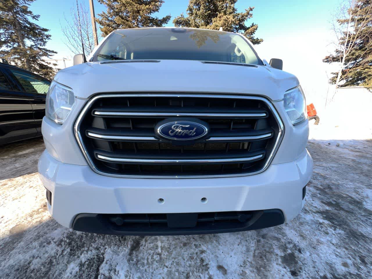 Used 2020 Ford Transit 150 XLT image 29