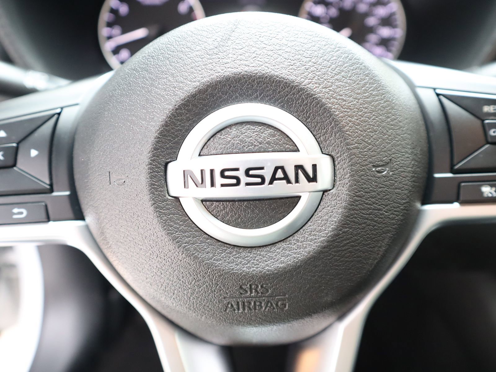 Used 2023 Nissan Sentra SV FWD image 33