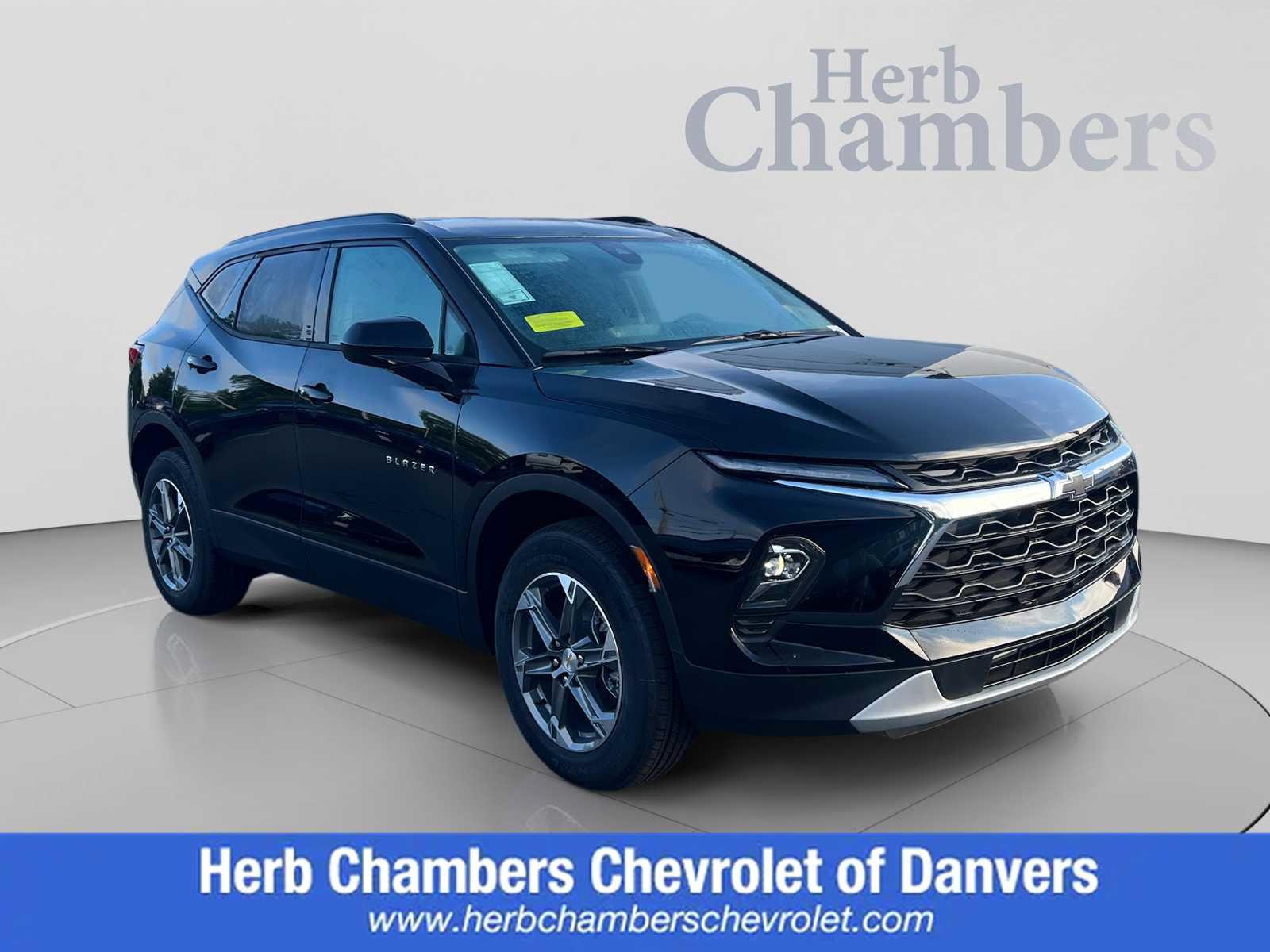 New 2026 Chevrolet Blazer LT w/ Convenience Package AWD/4WD image 1
