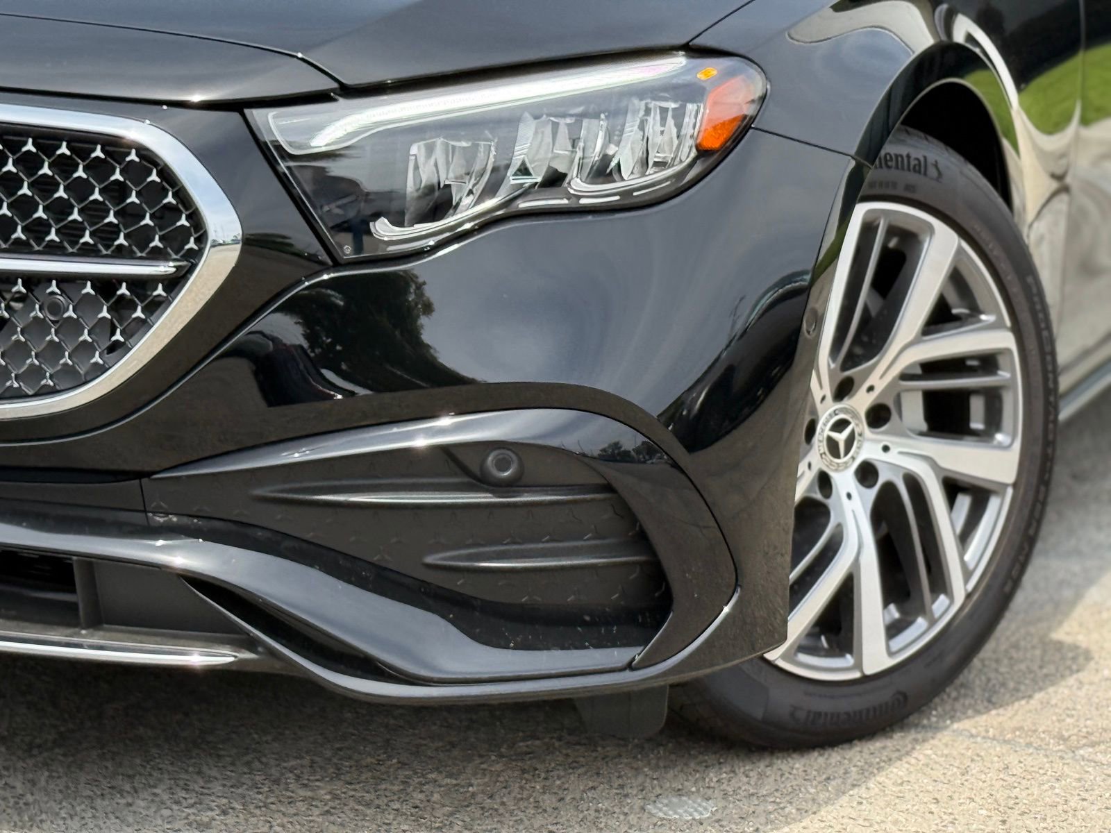 New 2026 Mercedes-Benz E 350 4MATIC Sedan image 7