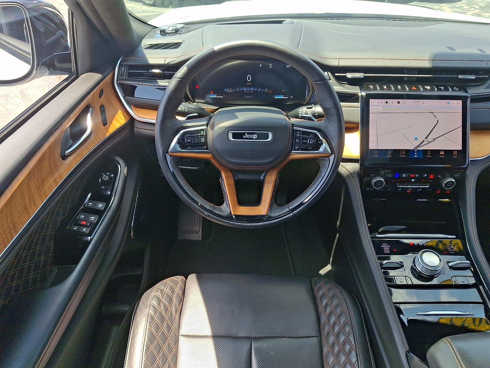 Certified 2023 Jeep Grand Cherokee L Summit AWD/4WD image 12