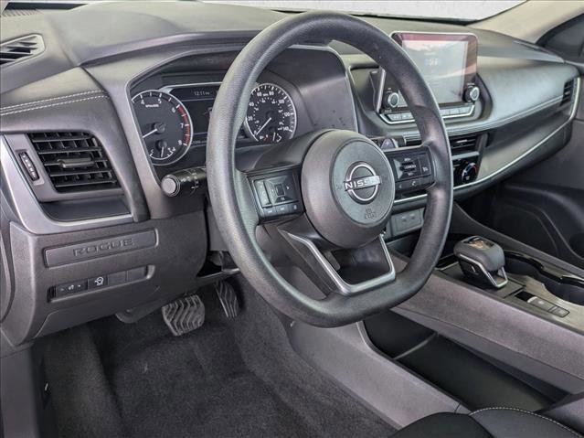 Used 2024 Nissan Rogue S image 10