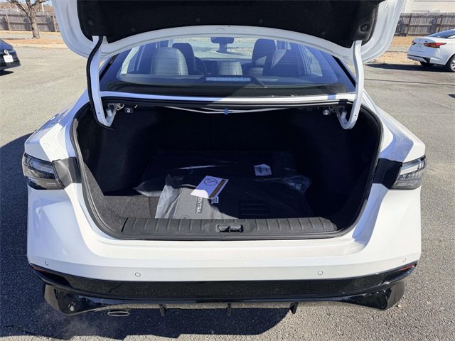 New 2026 Nissan Sentra SR w/ SR Premium Package image 12