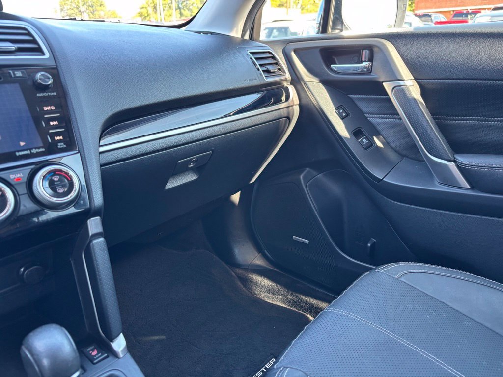 Used 2017 Subaru Forester 2.5i Touring AWD/4WD image 32