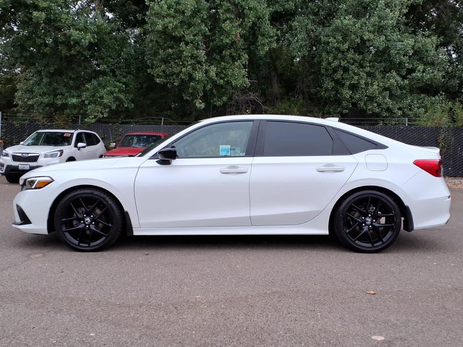 Used 2023 Honda Civic Sport image 5