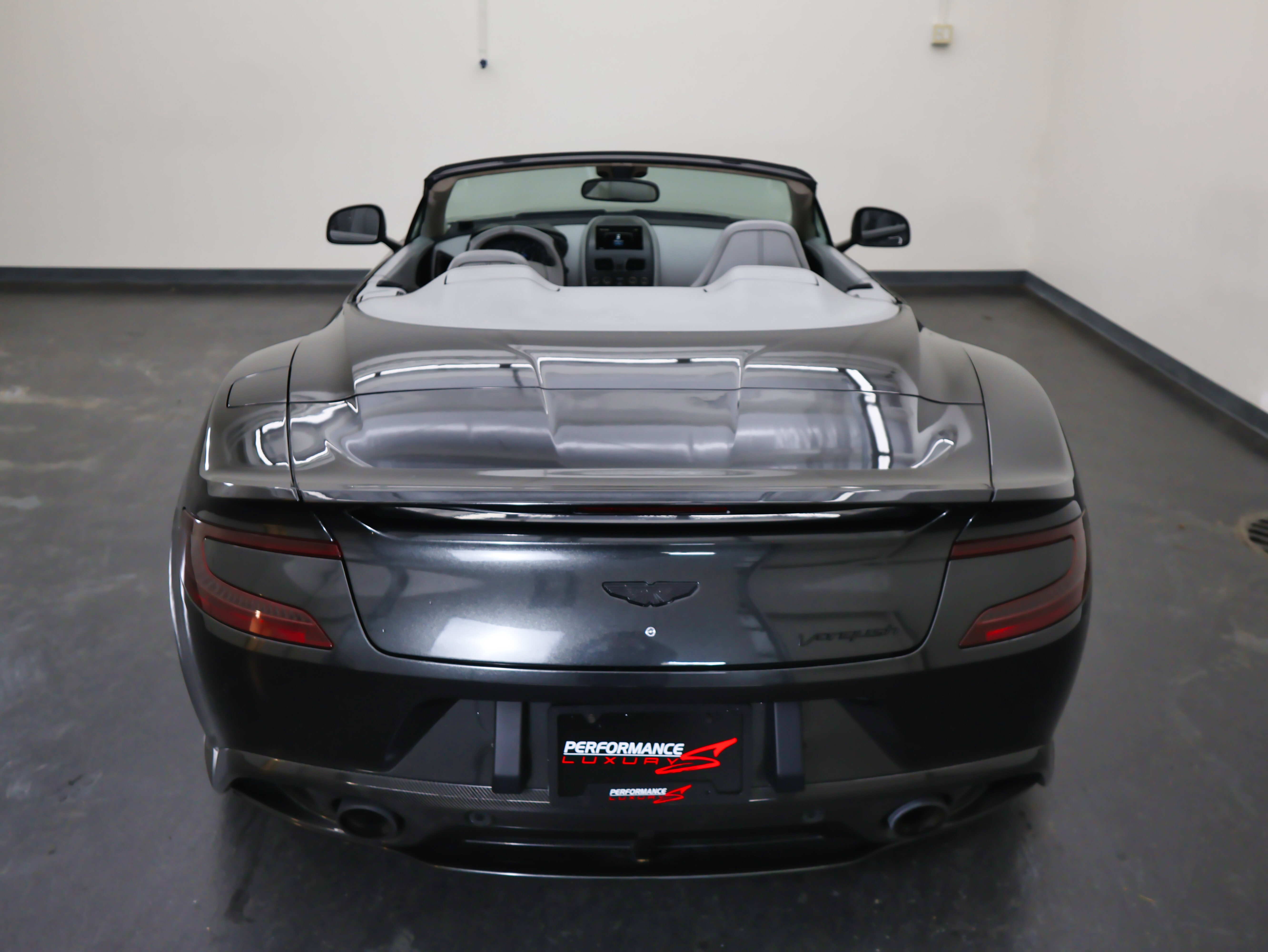 Used 2014 Aston Martin Vanquish Volante image 11