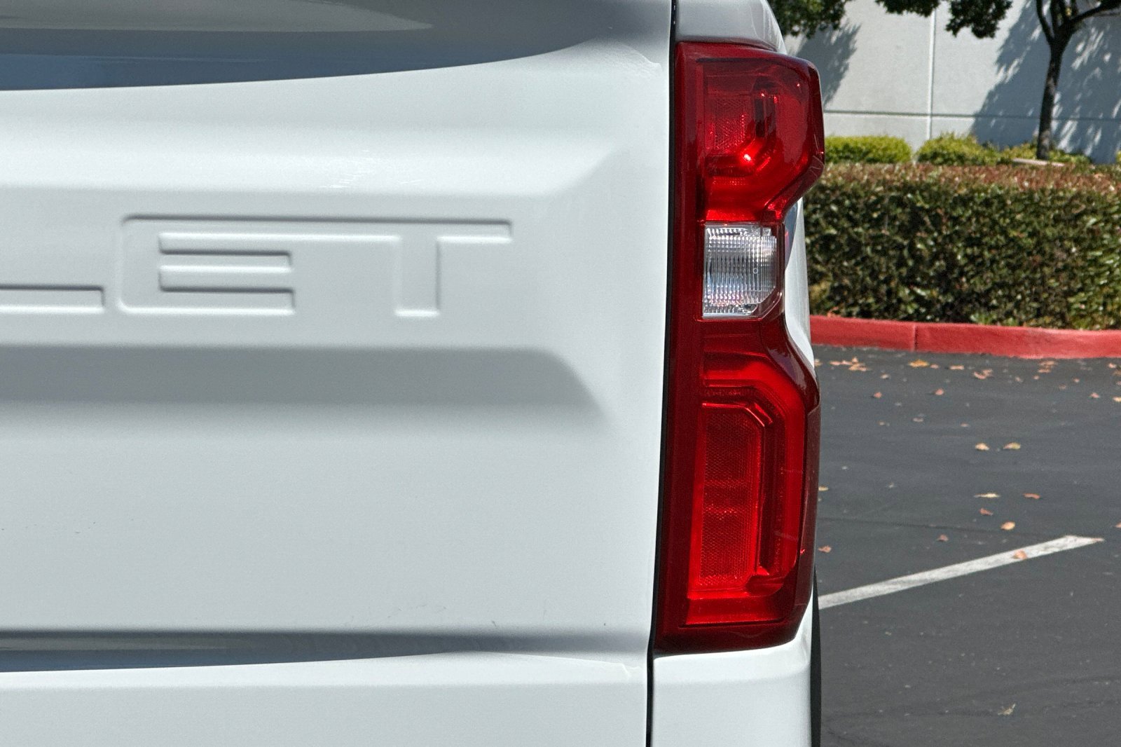 Used 2025 Chevrolet Silverado 1500 ZR2 w/ Technology Package image 53