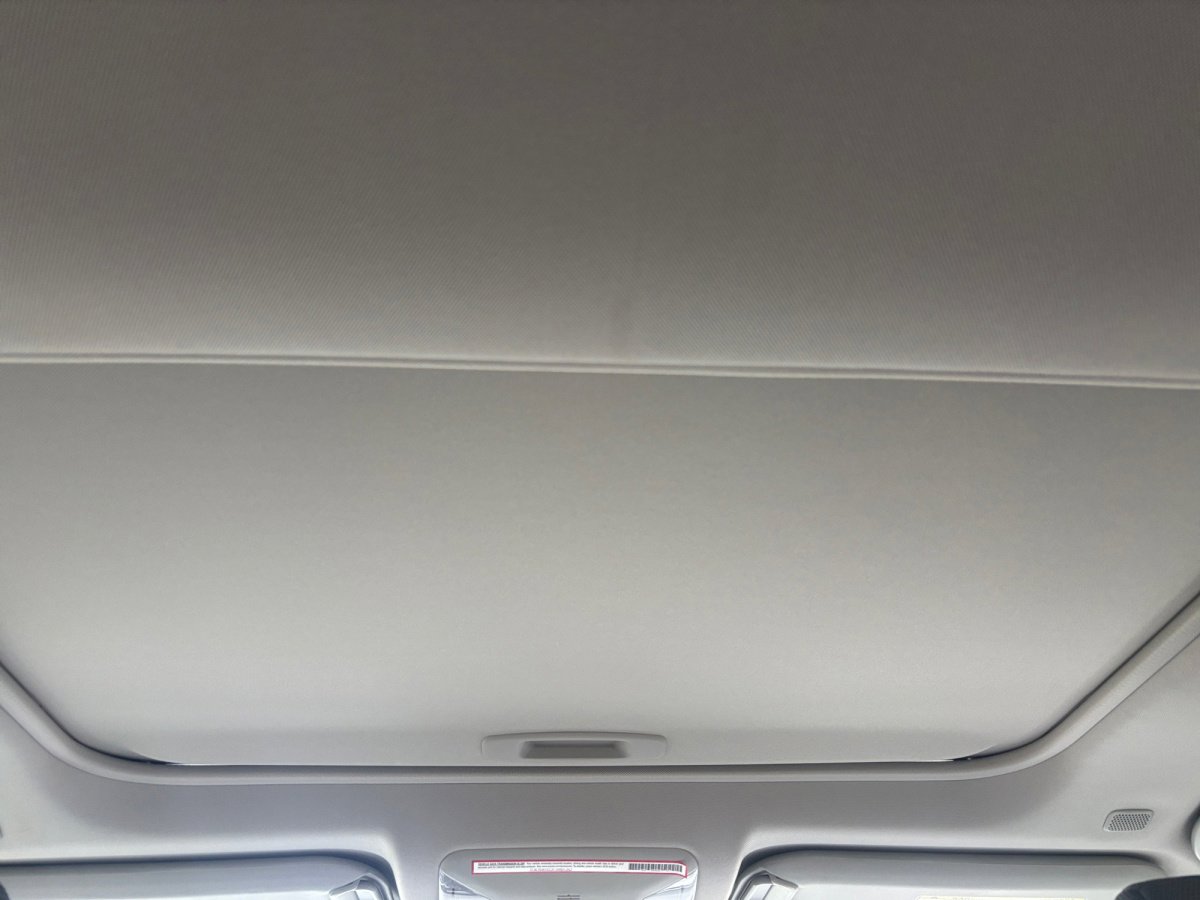 Used 2023 Toyota RAV4 XLE w/ Convenience Package FWD image 7