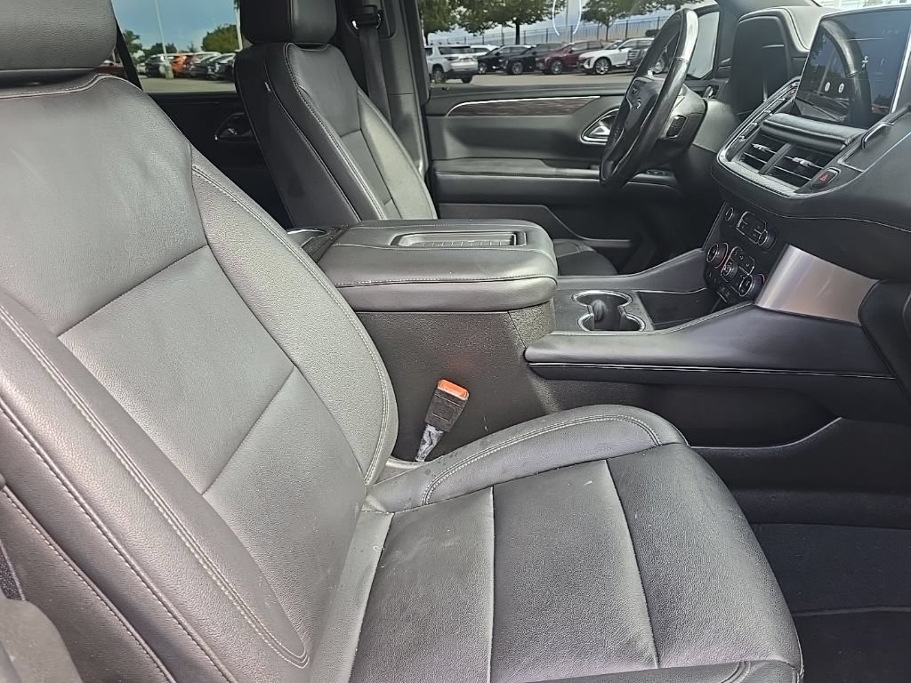 Used 2022 Chevrolet Tahoe LT w/ LT Signature Package AWD/4WD image 13