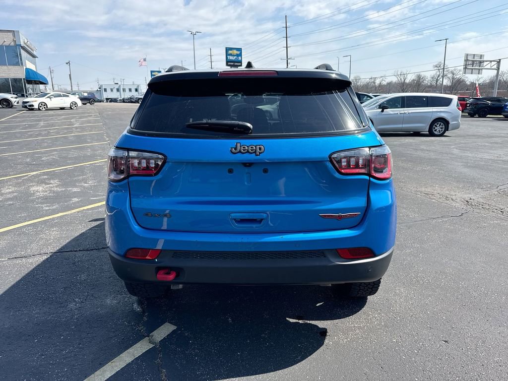 Used 2025 Jeep Compass Trailhawk image 22