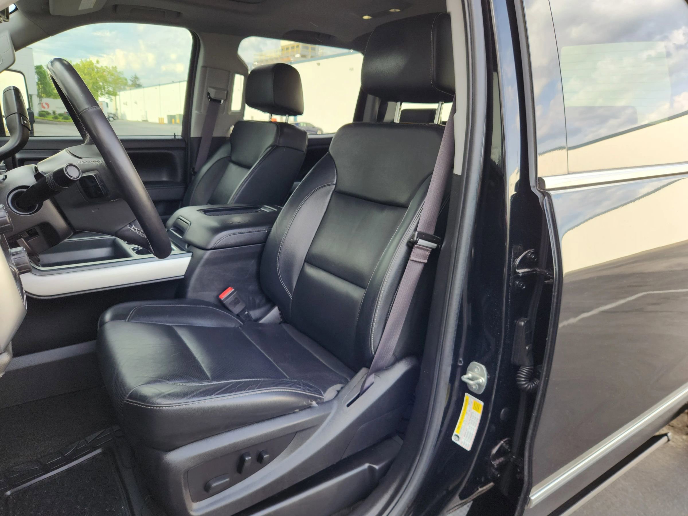 Used 2016 Chevrolet Silverado 2500 LTZ w/ Duramax Plus Package AWD/4WD image 7