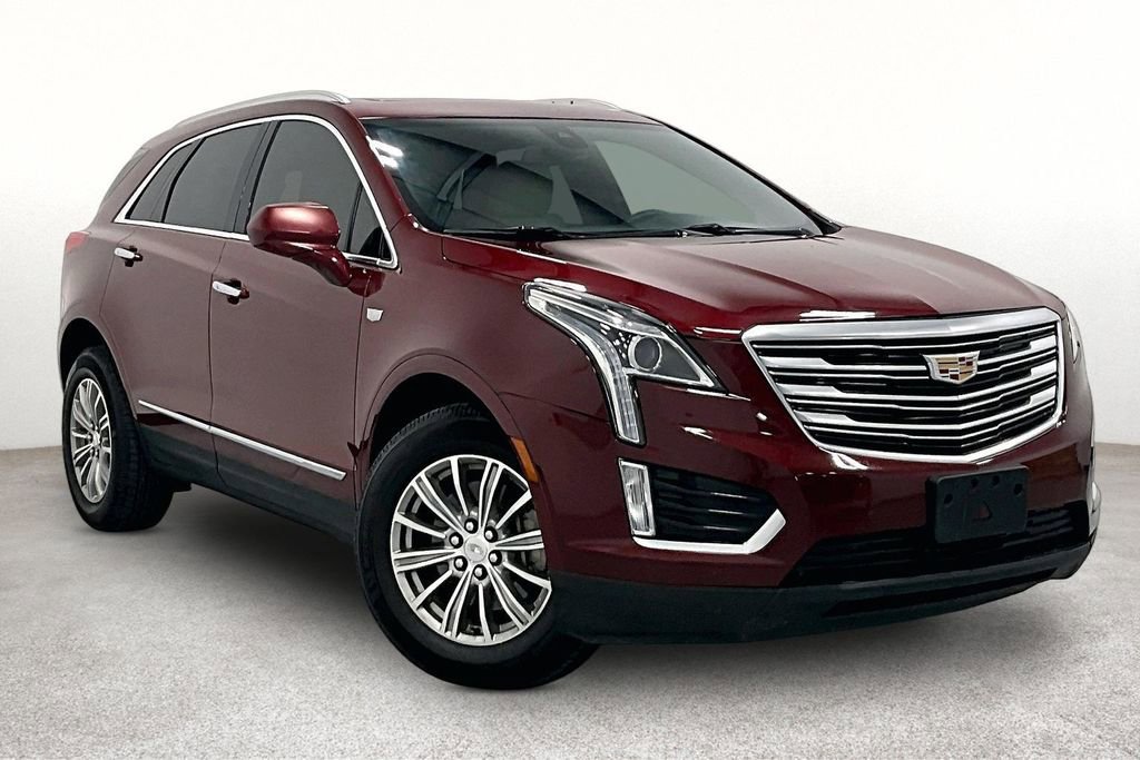 Used 2018 Cadillac XT5 Luxury w/ Driver Awareness Package FWD image 1