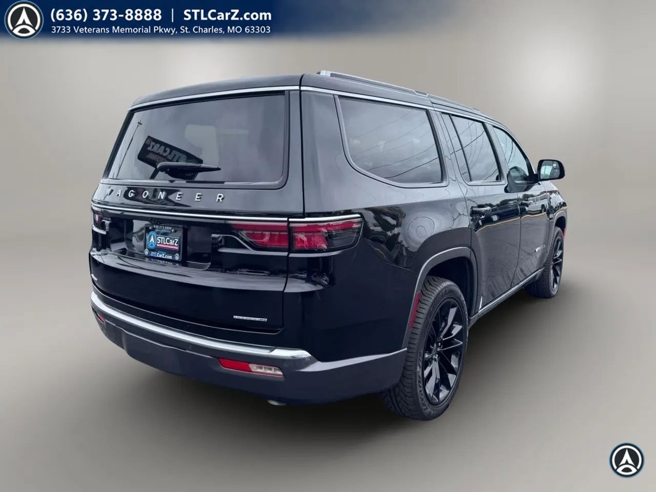 Used 2022 Jeep Wagoneer Series III w/ Premium Group I AWD/4WD image 3