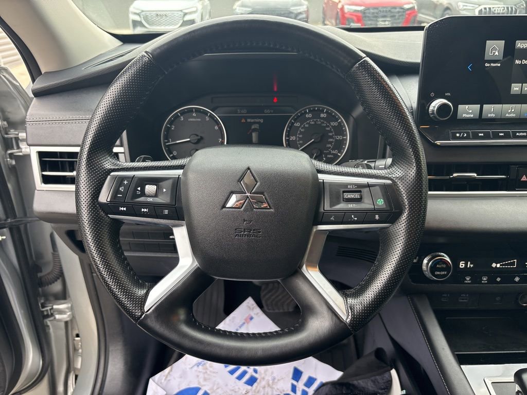 Used 2024 Mitsubishi Outlander SE image 20