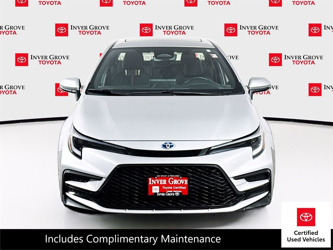 Certified 2024 Toyota Corolla SE w/ SE Package image 2