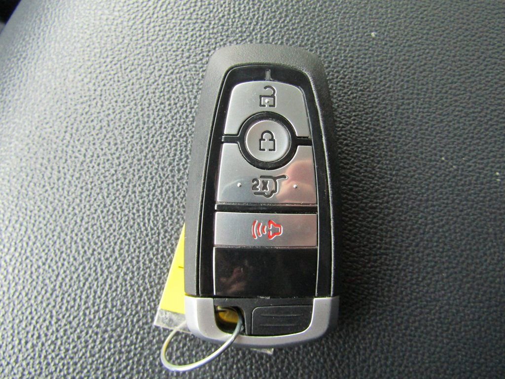 Used 2024 Ford Expedition Max XLT image 34