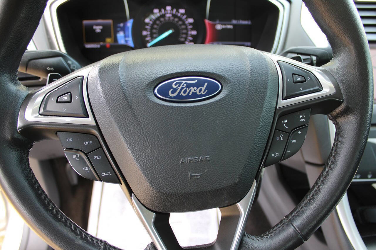 Used 2013 Ford Fusion SE image 23