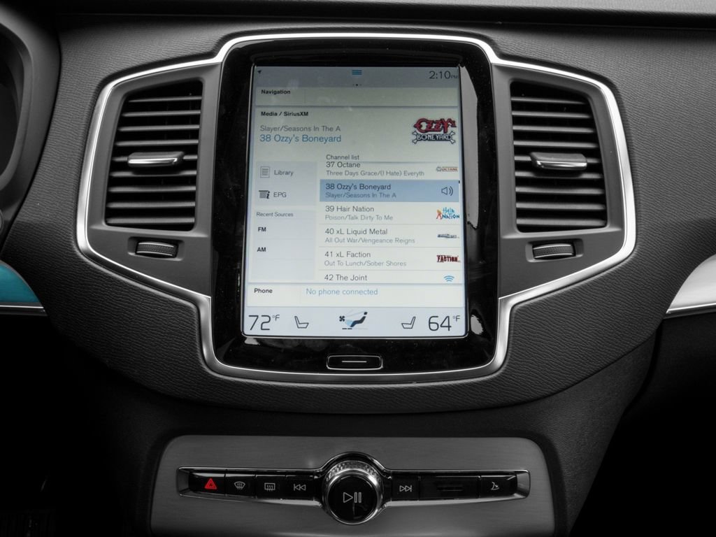 Used 2017 Volvo XC90 T6 Momentum w/ Vision Package AWD/4WD image 10