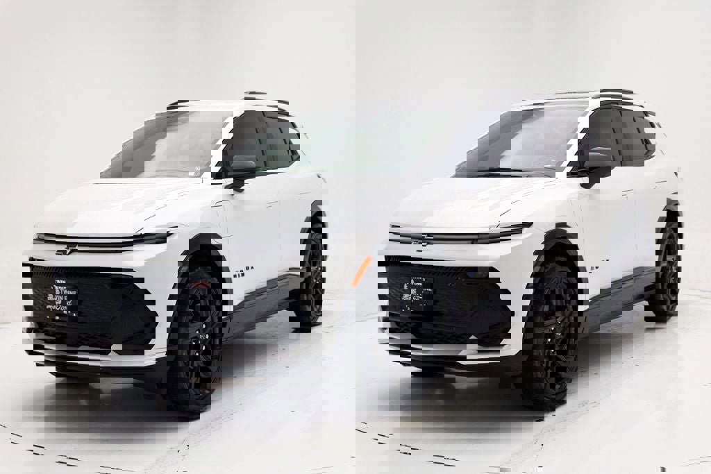 Used 2025 Chevrolet Equinox EV RS image 5