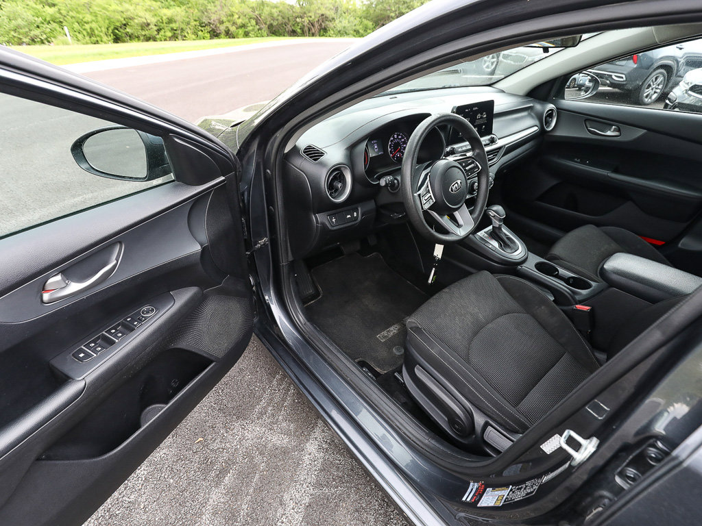 Used 2021 Kia Forte LXS FWD image 10