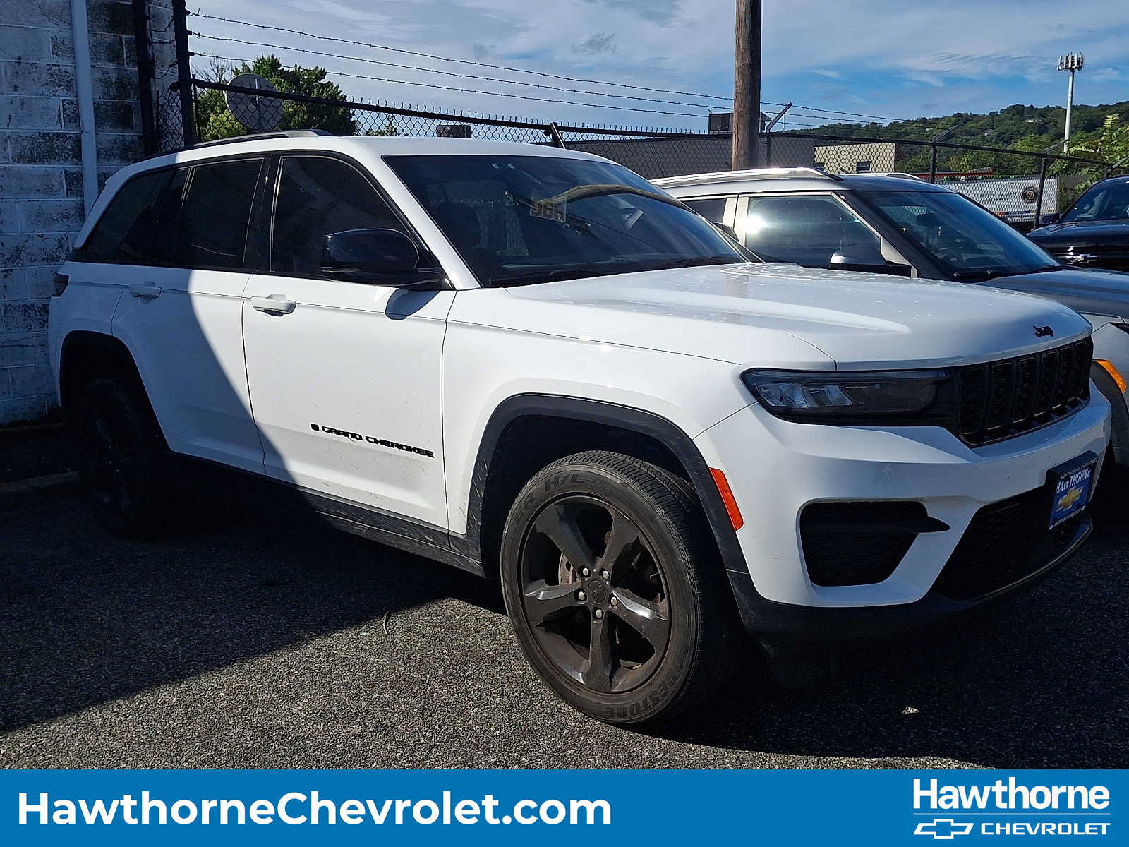 Used 2024 Jeep Grand Cherokee Altitude