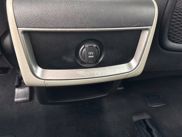 Certified 2023 Kia Carnival LX FWD image 31