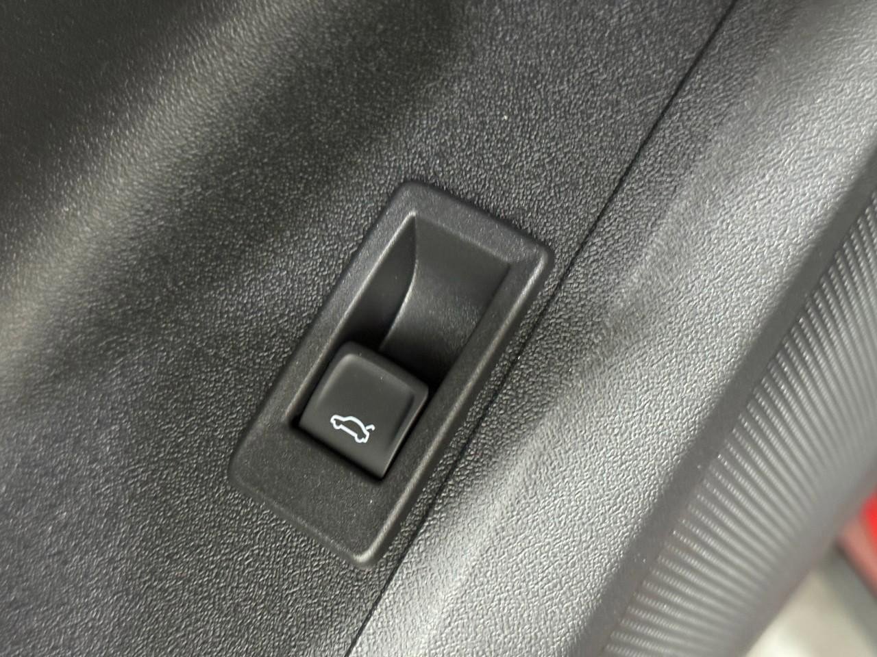 New 2025 Audi Q5 Premium Plus image 25