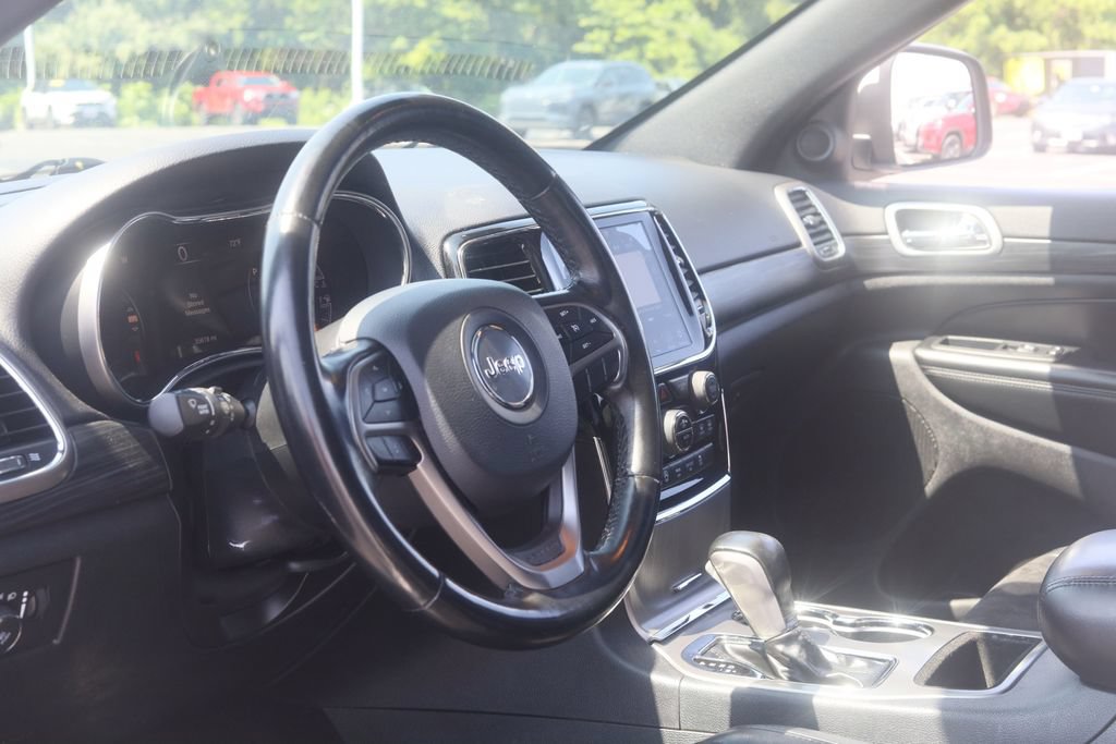 Used 2020 Jeep Grand Cherokee Altitude AWD/4WD image 10
