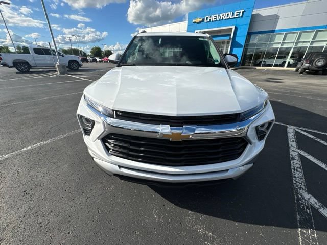 New 2026 Chevrolet TrailBlazer LT w/ Convenience Package AWD/4WD image 2